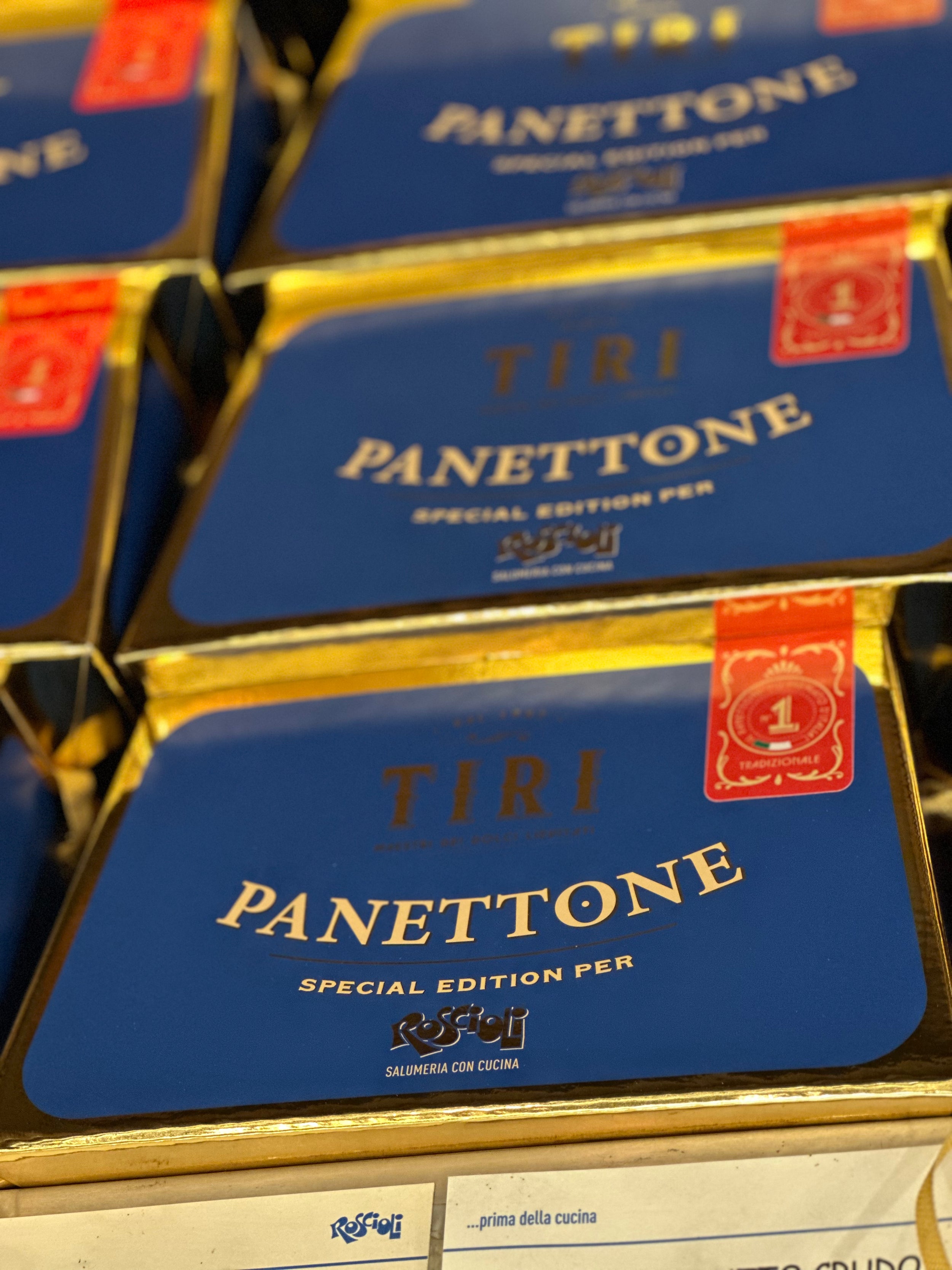 Classic Tiri Panettone
